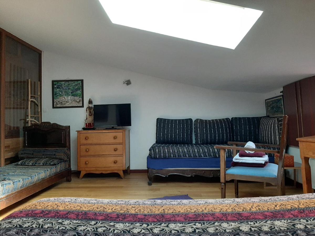 Chambres D'Hotes Le Petit Siam : Le Calme En Centre Ville Клермон-Ферран Екстер'єр фото