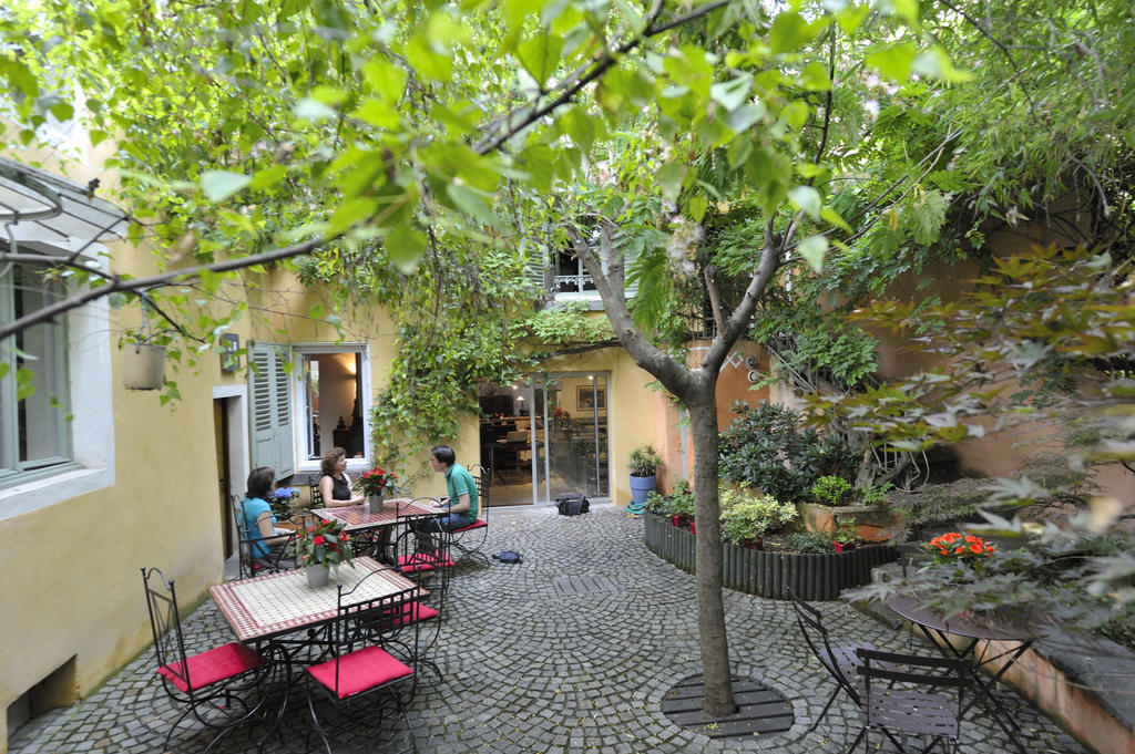 Chambres D'Hotes Le Petit Siam : Le Calme En Centre Ville Клермон-Ферран Екстер'єр фото